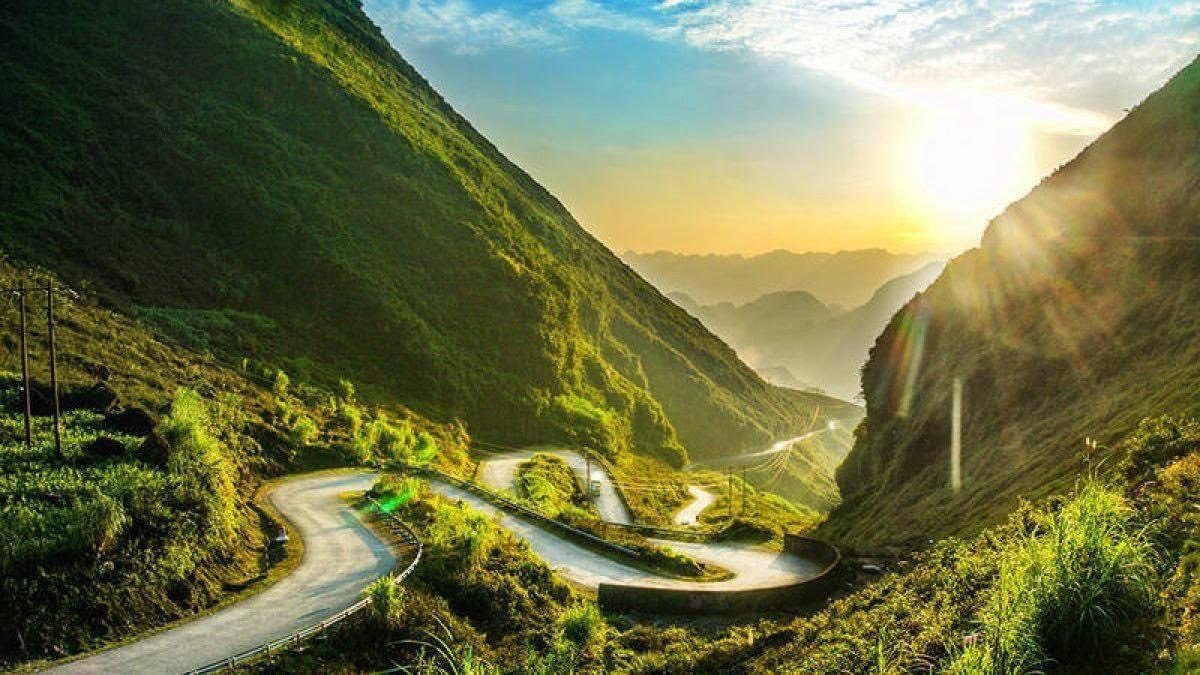 E-Bike Cycling Tour: Hanoi - Ba Be - Ha Giang 7 Days